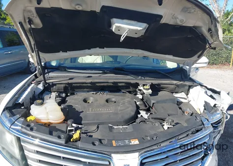 2015 Lincoln Mkc z USA, uszkodzony, nr VIN 5LMCJ1A9XFUJ47997